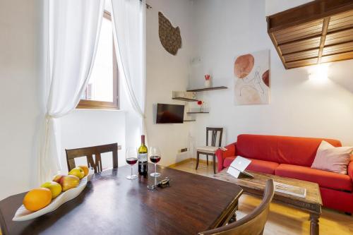 Scala Studios 75 — 4-Star Luxury Hotel in Rome, Italy