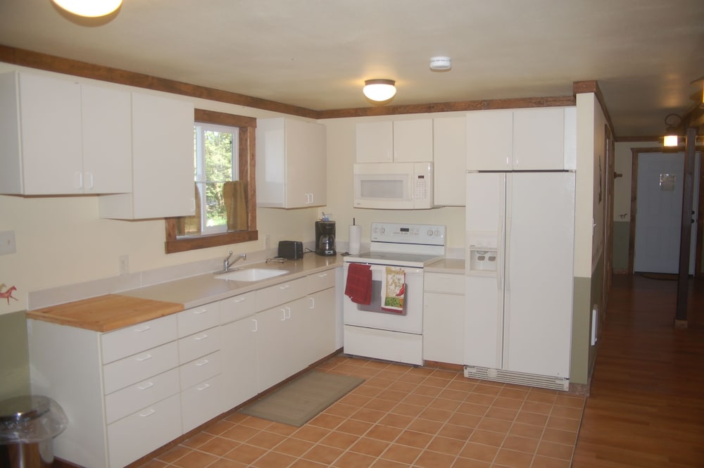 Chehalis Camping Resort Cottage 1 - photo 5