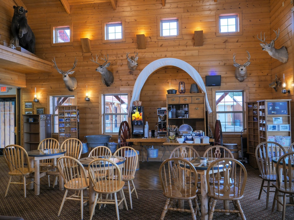 Range Country Lodging - photo 14