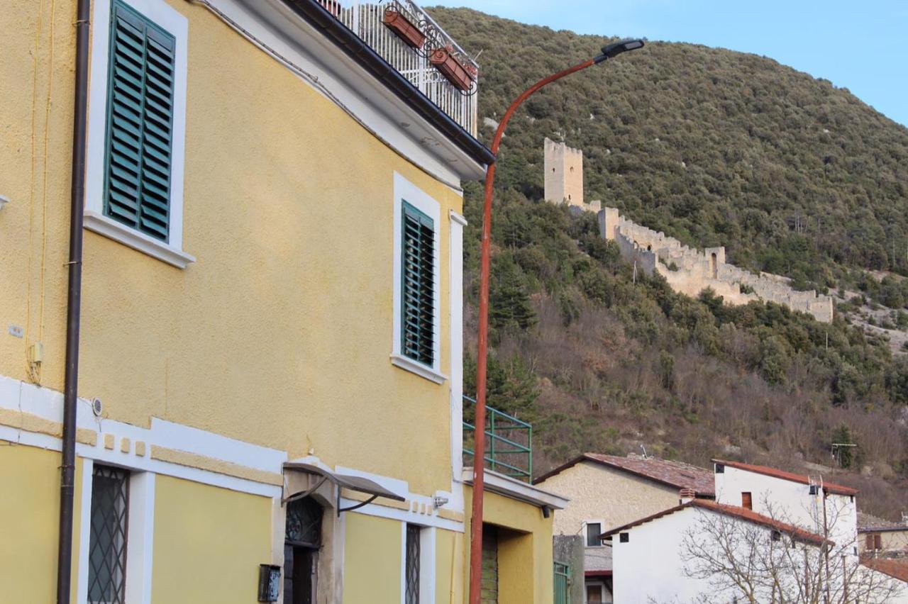 A Due Passi Dal Castello — hotel in San Pio Delle Camere