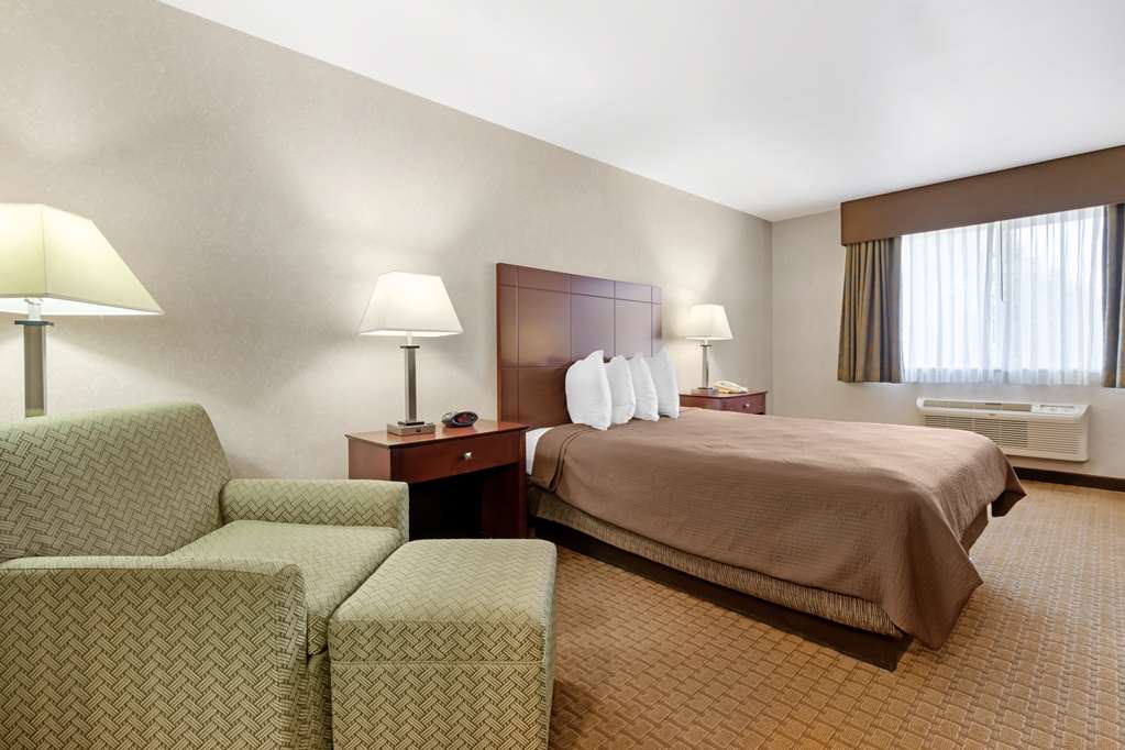 Best Western Wittenberg Inn - photo 11