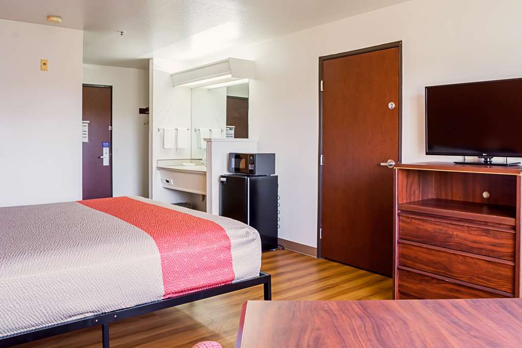 Motel 6 Newport OR - photo 15