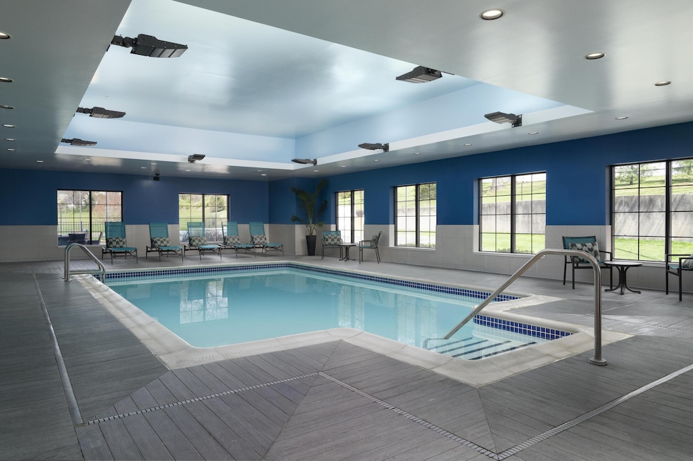 Hampton Inn & Suites Yonkers Westchester - photo 23