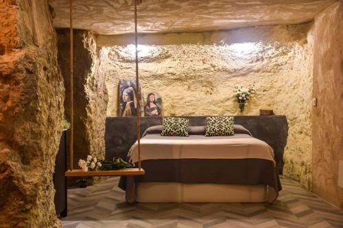 Gaiamoment Com Cueva las Reinas — hotel in Alcala Del Jucar