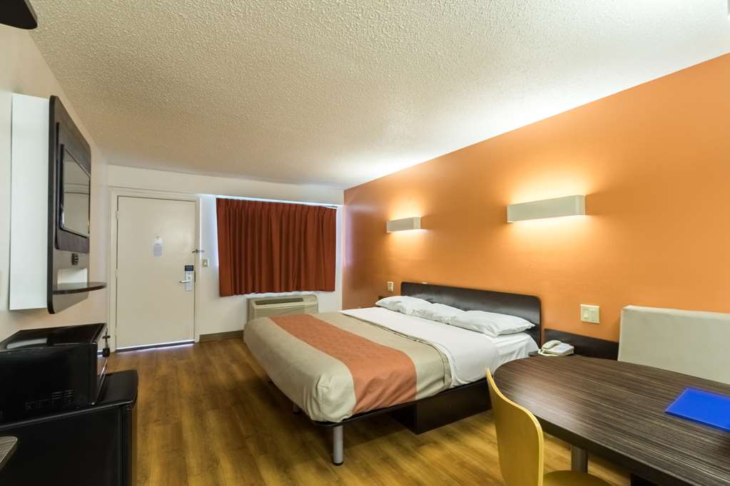 Motel 6 Crawfordsville IN - photo 12