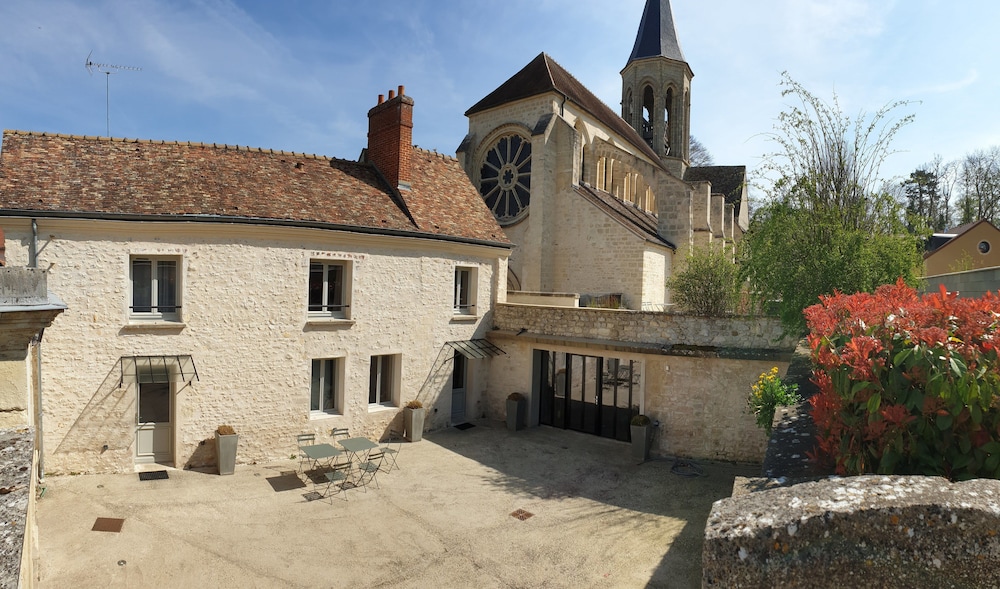 Le Presbytere De Thiverval — Thiverval Grignon