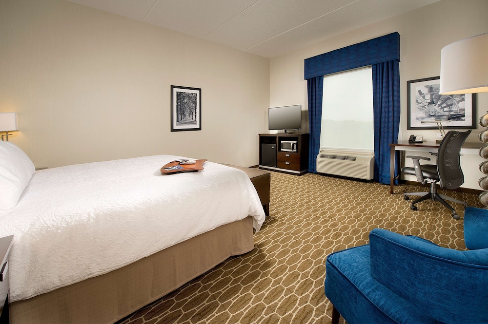 Hampton Inn & Suites Washington DC North Gaithersburg - photo 12