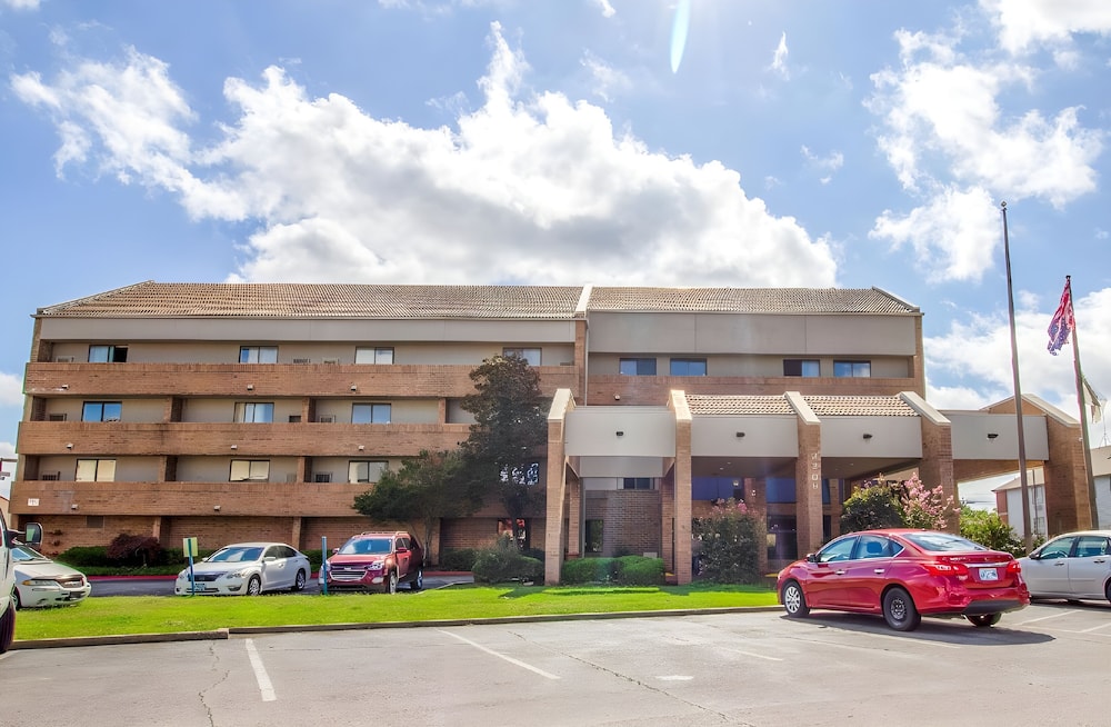 Tulsa Square Hotel Central I 44 By OYO - photo 83
