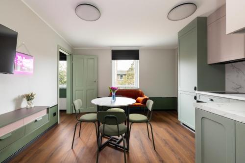 Apartament Oliwa — 4-Star Luxury Hotel in Gdansk, Poland