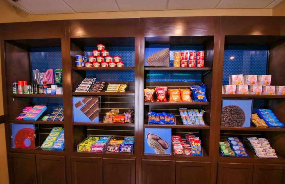 Hampton Inn & Suites Jacksonville Beach Blvd Mayo Clinic - photo 40