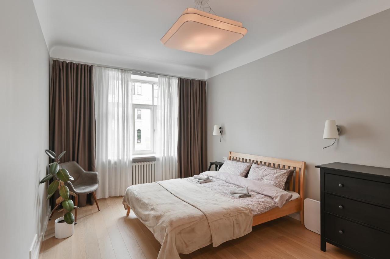 Modern 2 bdrm Centre apartment — 4-Star Luxury Hotel in Riga, Latvia