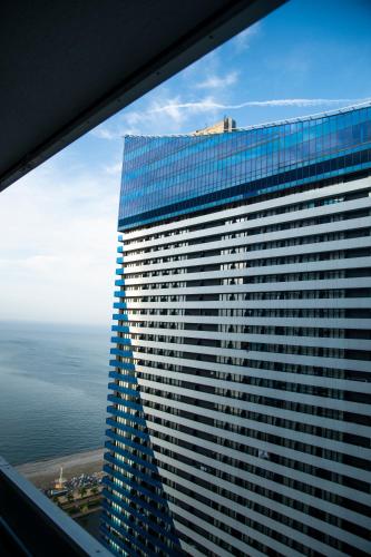 Beautiful apartments near the sea ORBI CITY N2