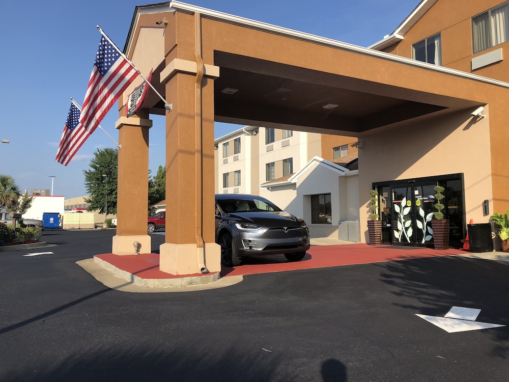 Days Inn by Wyndham McDonough - photo 92
