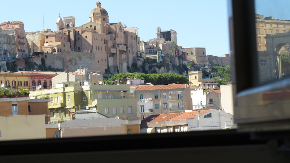 Luna Rossa — Cagliari — photo 5