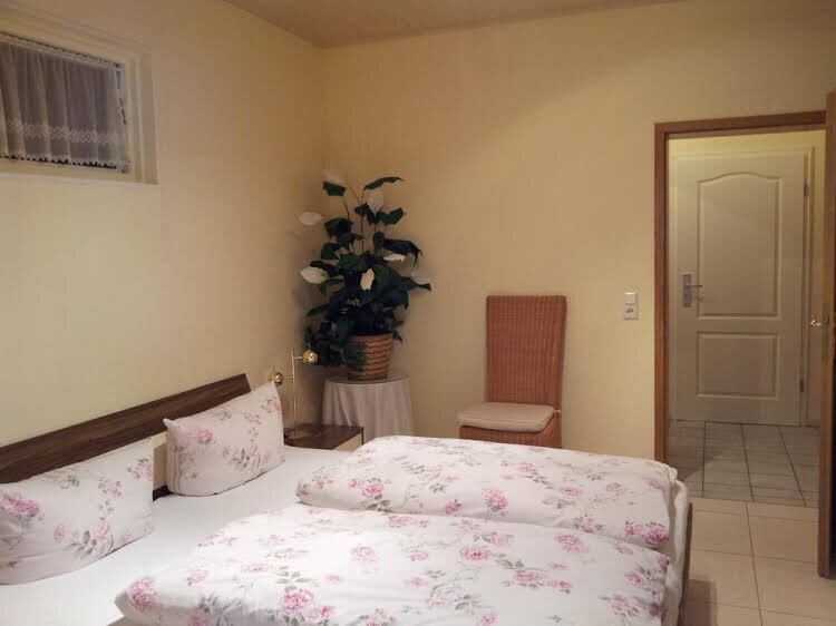GardenView Apartments & Suites bei Bad Kissingen — 5-Star Luxury Hotel in Nudlingen, Germany