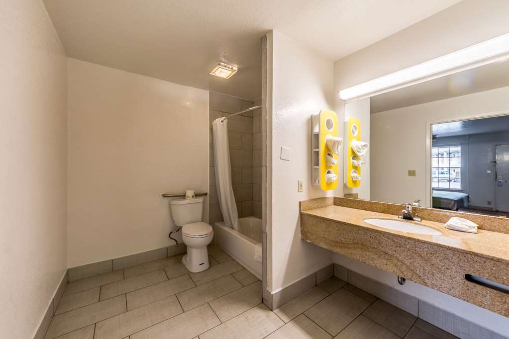 Studio 6 San Antonio TX Fort Sam Houston Area - photo 29
