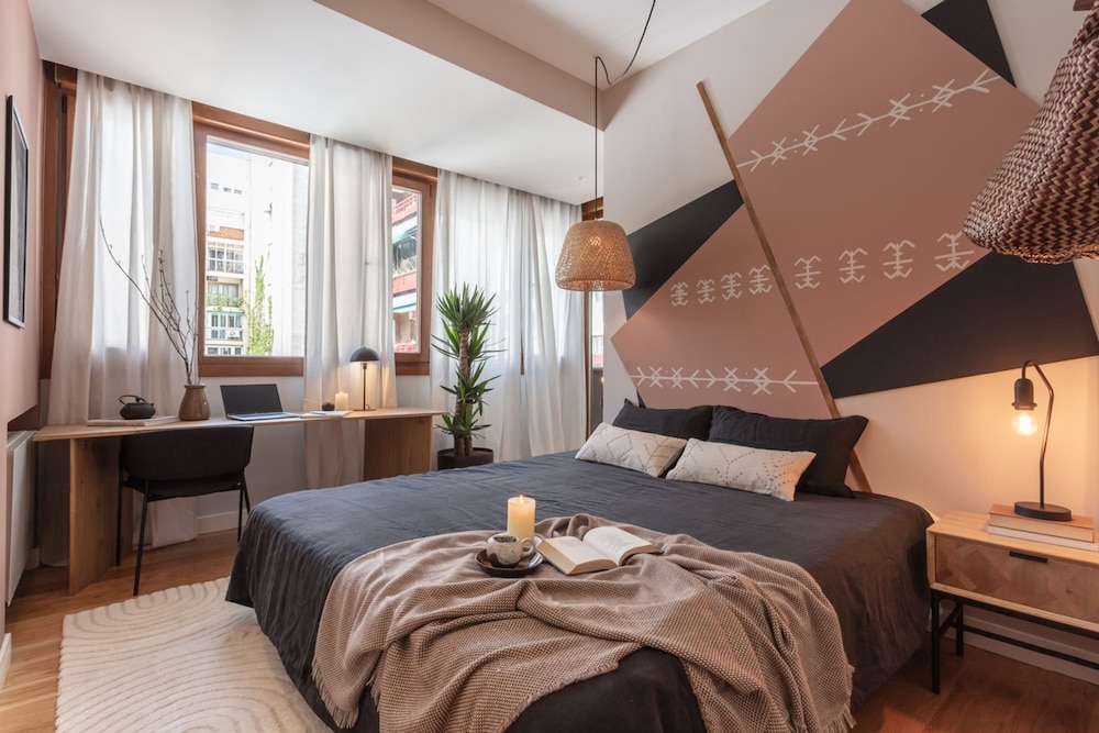 Rachid 2 Bedrooms in Azca Madrid hotel