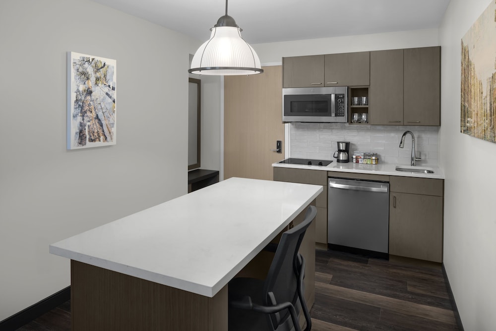 Hyatt House Raleigh Downtown Seaboard Station - photo 19