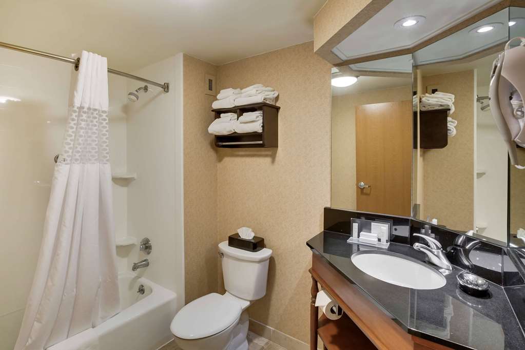 Wingate by Wyndham Cranberry - photo 15