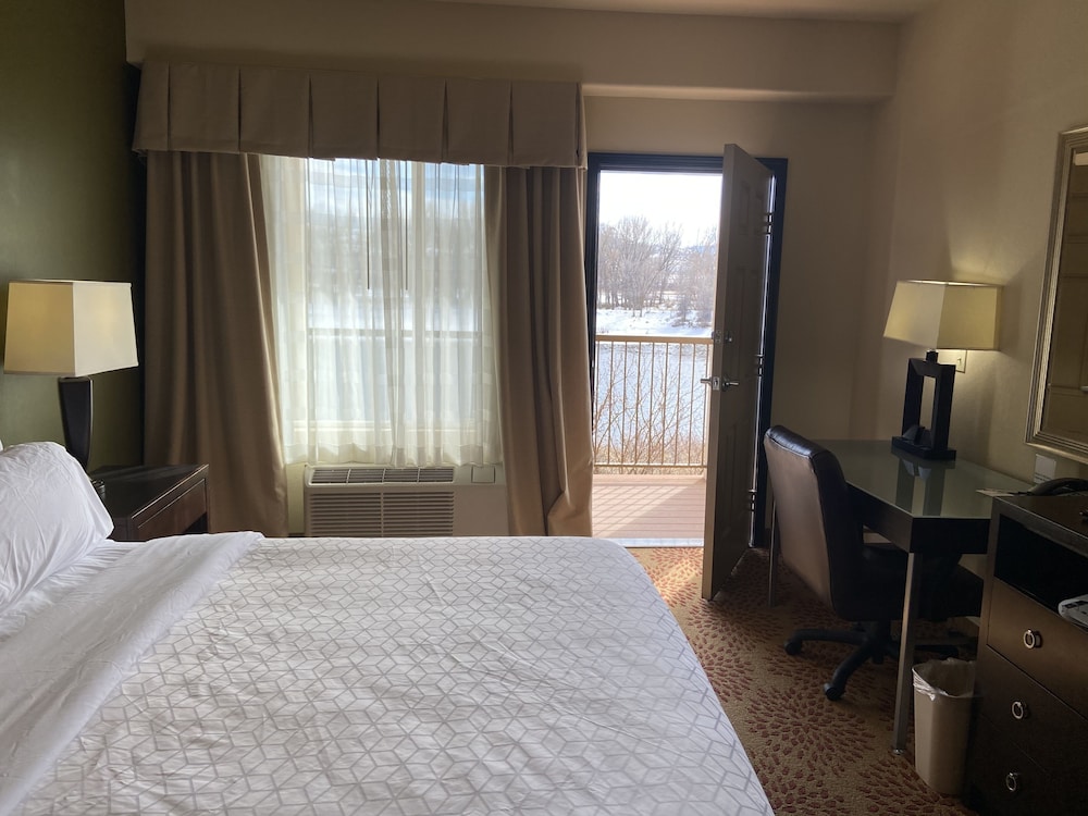 Holiday Inn Express & Suites Silt Rifle by IHG - photo 16
