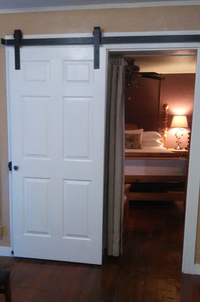 Cottonwood Hotel - photo 28