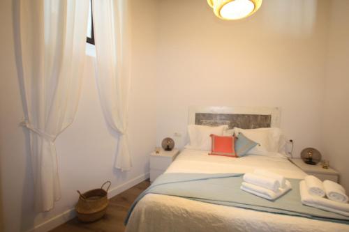 Apartamento San Fernando 27 — 4-Star Luxury Hotel in Cordoba, Spain