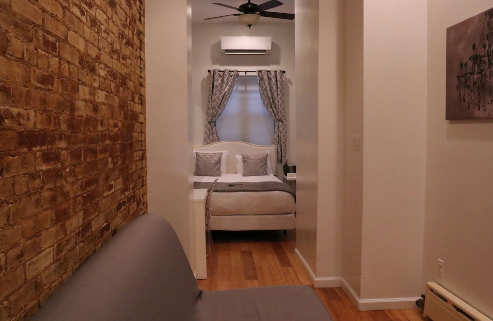 Chelsea Inn - photo 22