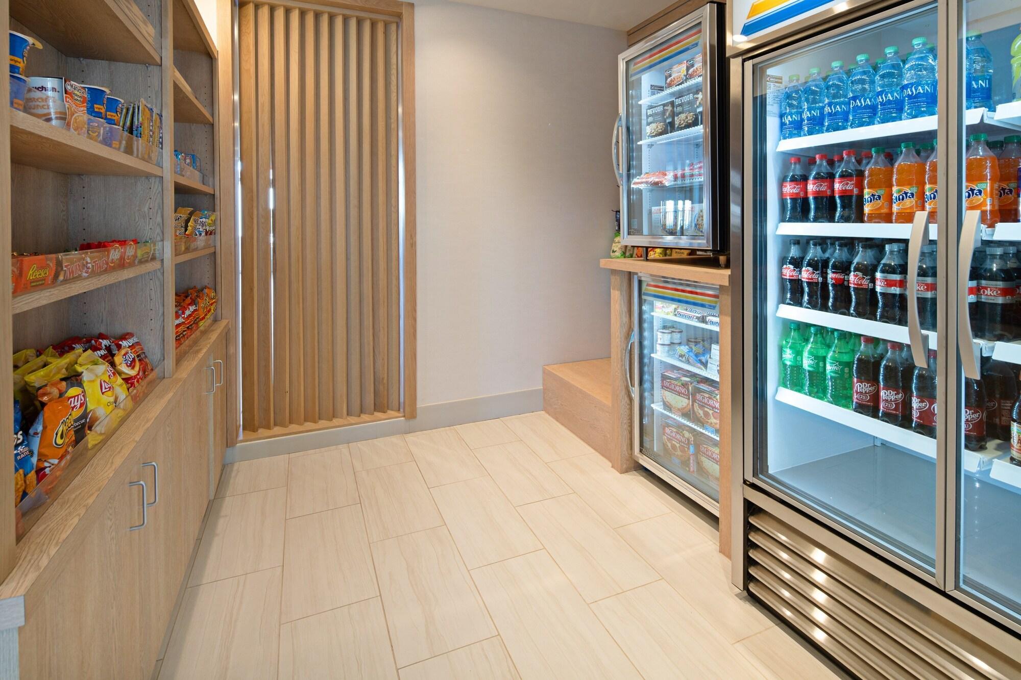 Holiday Inn Express And Suites Murrieta Temecula - photo 25