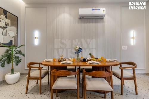StayVista at Stay ish Villa with Pool Wi Fi BBQ