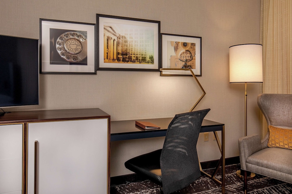 DoubleTree by Hilton Youngstown Downtown - photo 7