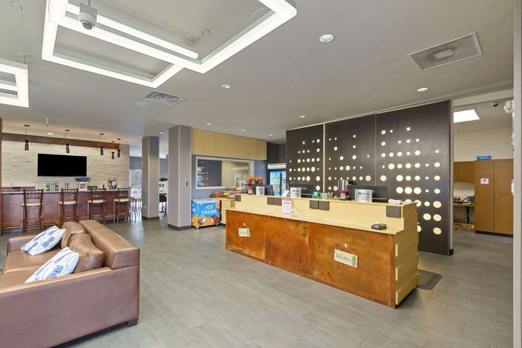 Best Western Plus Fillmore Inn & Suites - photo 3