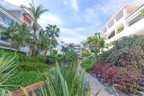 3016 Las Canas beach first line beach Marbella golden mile — 4-Star Luxury Hotel in Marbella, Spain