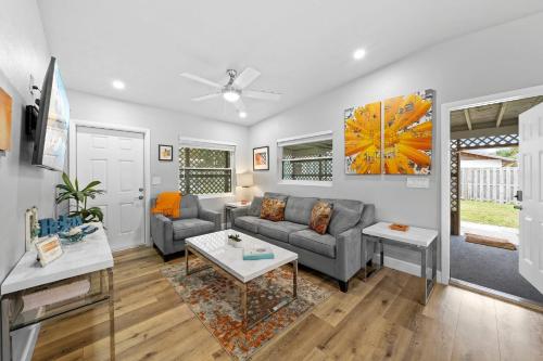 Midtown Cottage In the heart of Cocoa Beach — 4-Star Luxury Hotel in Cocoa Beach, United States