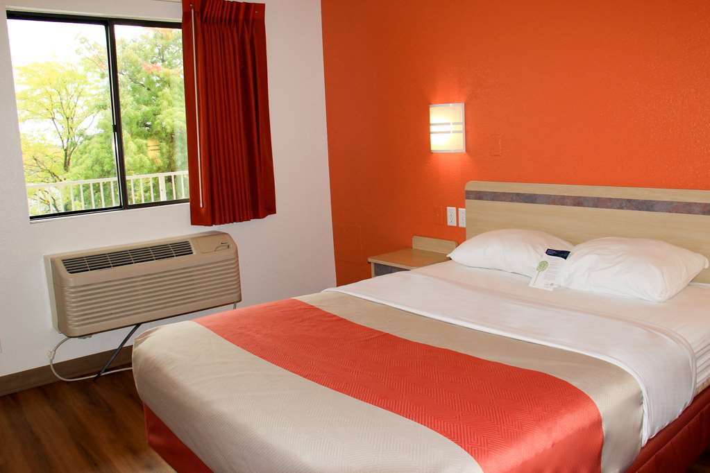 Motel 6 Enfield CT Hartford - photo 8