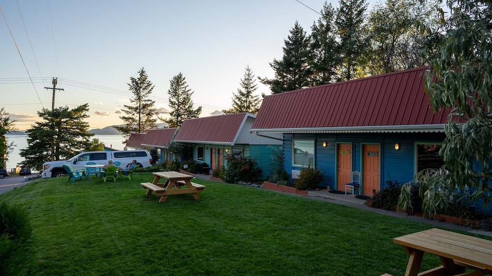 The Islander Inn - photo 66