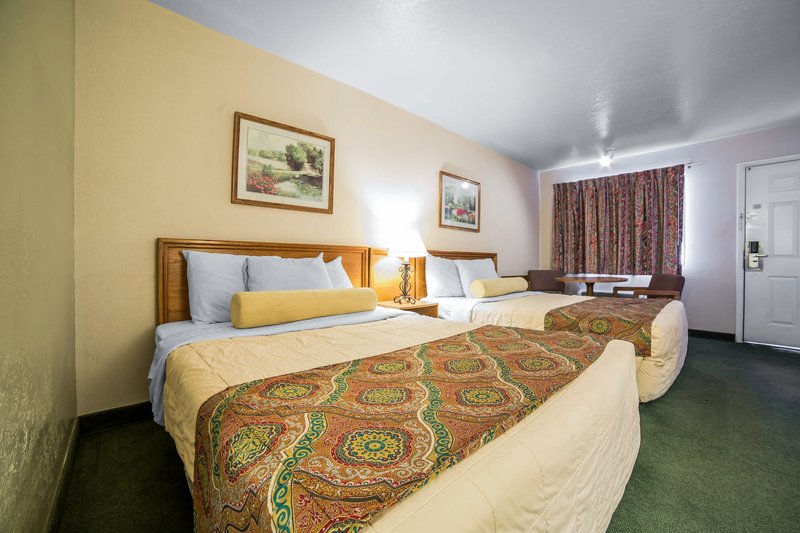 Rodeway Inn Red Hills - photo 19