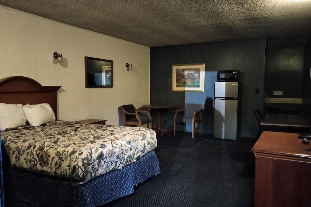 Blueway Inn and Suites El Dorado - photo 6