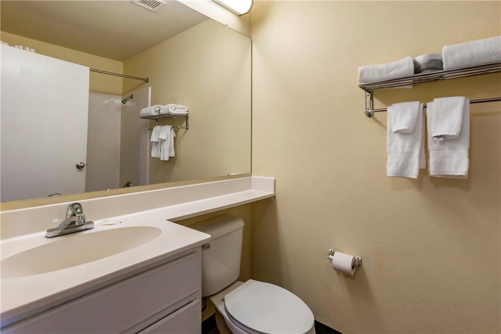 Suburban Studios Albuquerque Uptown - photo 24