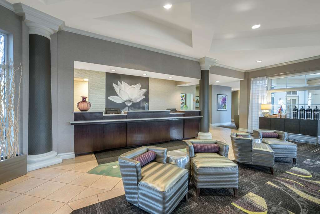 La Quinta Inn & Suites by Wyndham Pueblo - photo 9