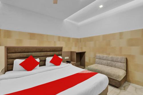 Super Hotel O Sada Shiv Guest House in Gorakhpur, India