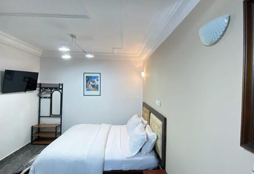 Double twins Hotel & Suites — Yaounde — photo 3
