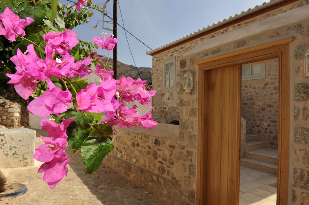 Gaia Hydras in Ydra, Greece