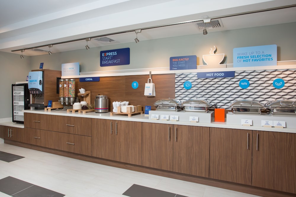 Holiday Inn Express Chelmsford by IHG - photo 30