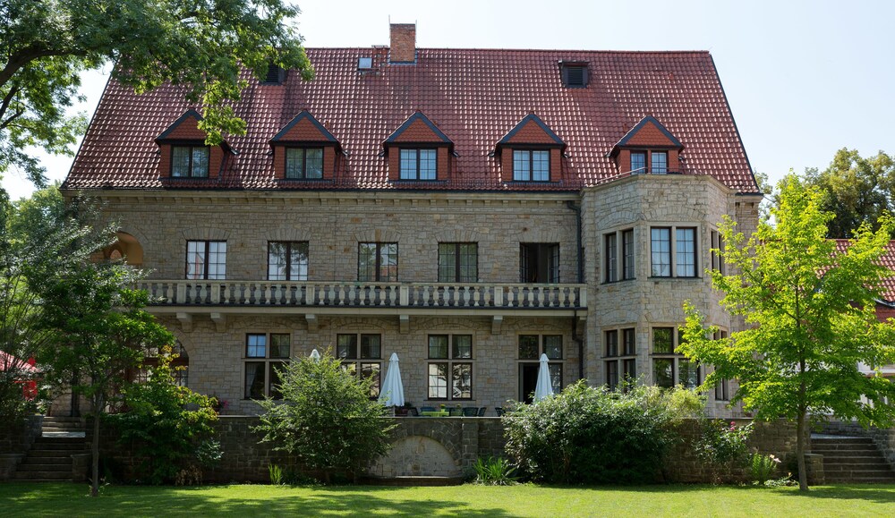 Parkhotel Unter den Linden — hotel in Halberstadt
