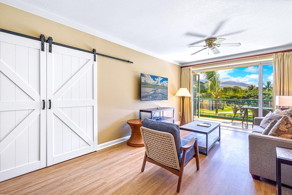 K B M Resorts Hkk 306 Chic 2bd Upgraded Steps Away From Resort Pools Beach and Spa - photo 15
