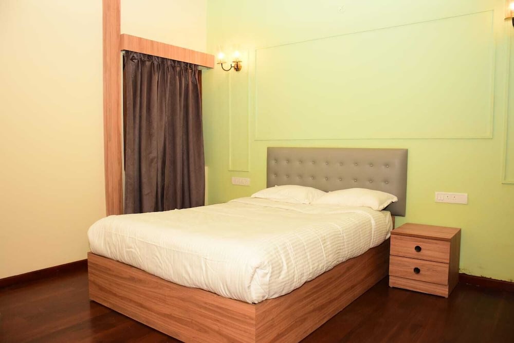 Whispering Pines - carbon neutral hotel in Ooty
