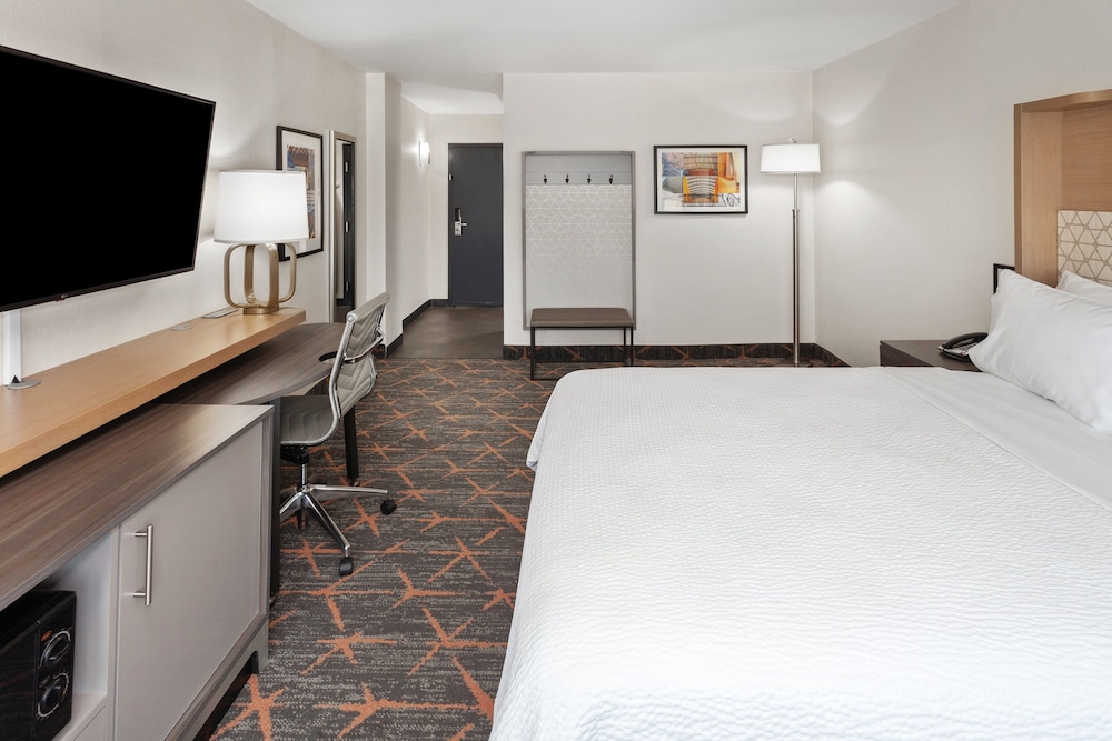 Holiday Inn Chicago Oakbrook by IHG - photo 5