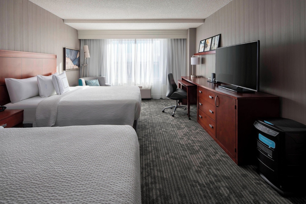 Courtyard by Marriott Denver Airport - photo 8