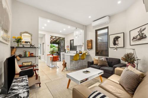 ‘Gallery Getaway’ Newtown Alexandria Creative Hub in Sydney, Australia