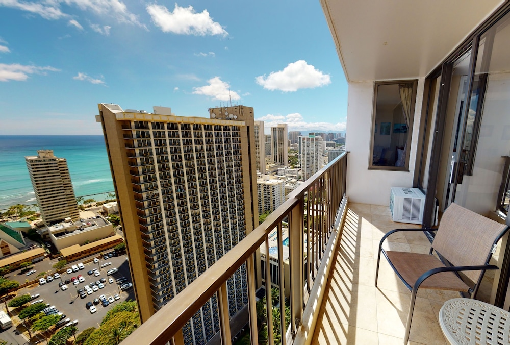 Waikiki Banyan Condo Located One Block From Waikiki Beach by Koko Resort Vacation Rentals - photo 144